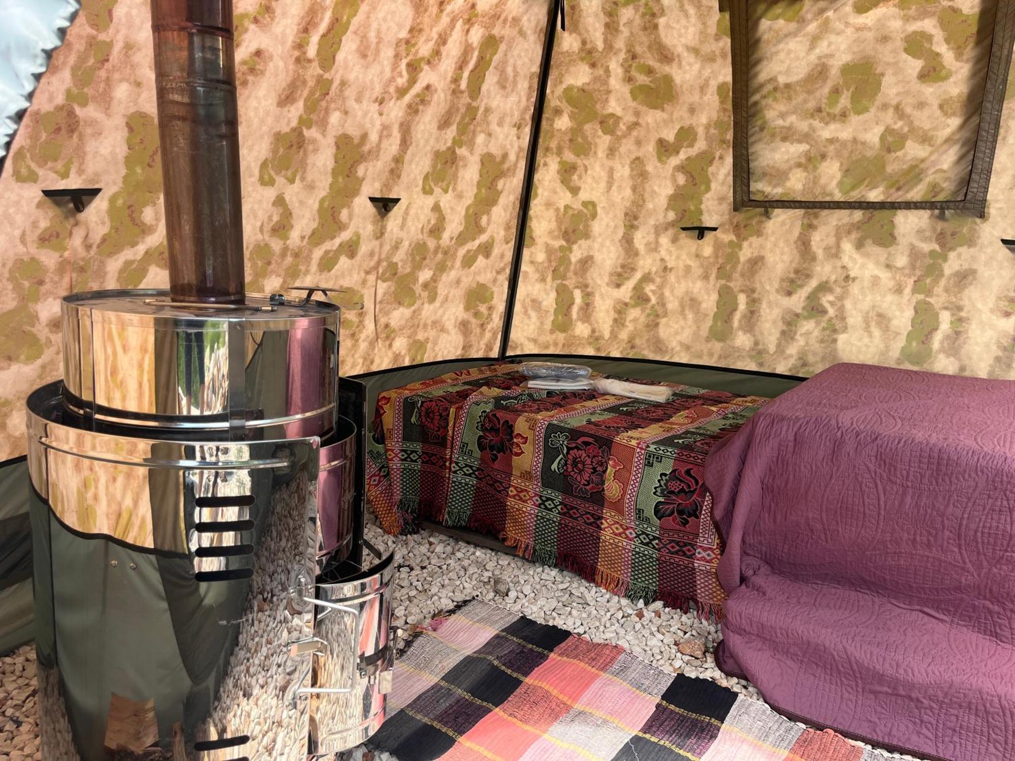 Glamp * Rose